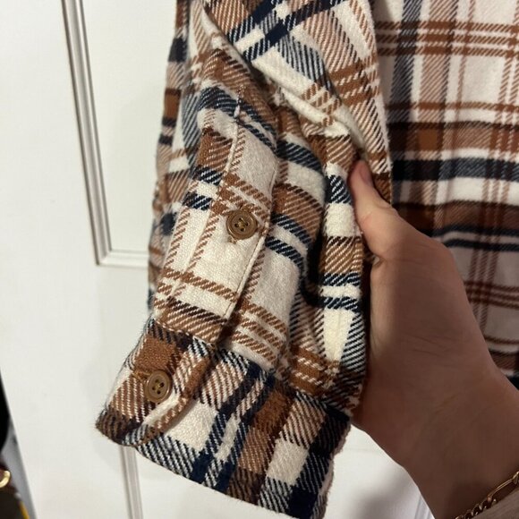 American Eagle Hooded Flannel Plaid Brown Cream Navy Fall Size XL Cozy Boyfriend - Picture 8 of 10